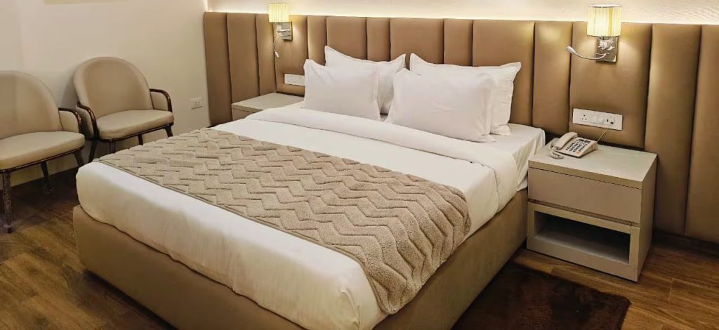 Queen rooms in Pallavi Grand Hotel in panchkula